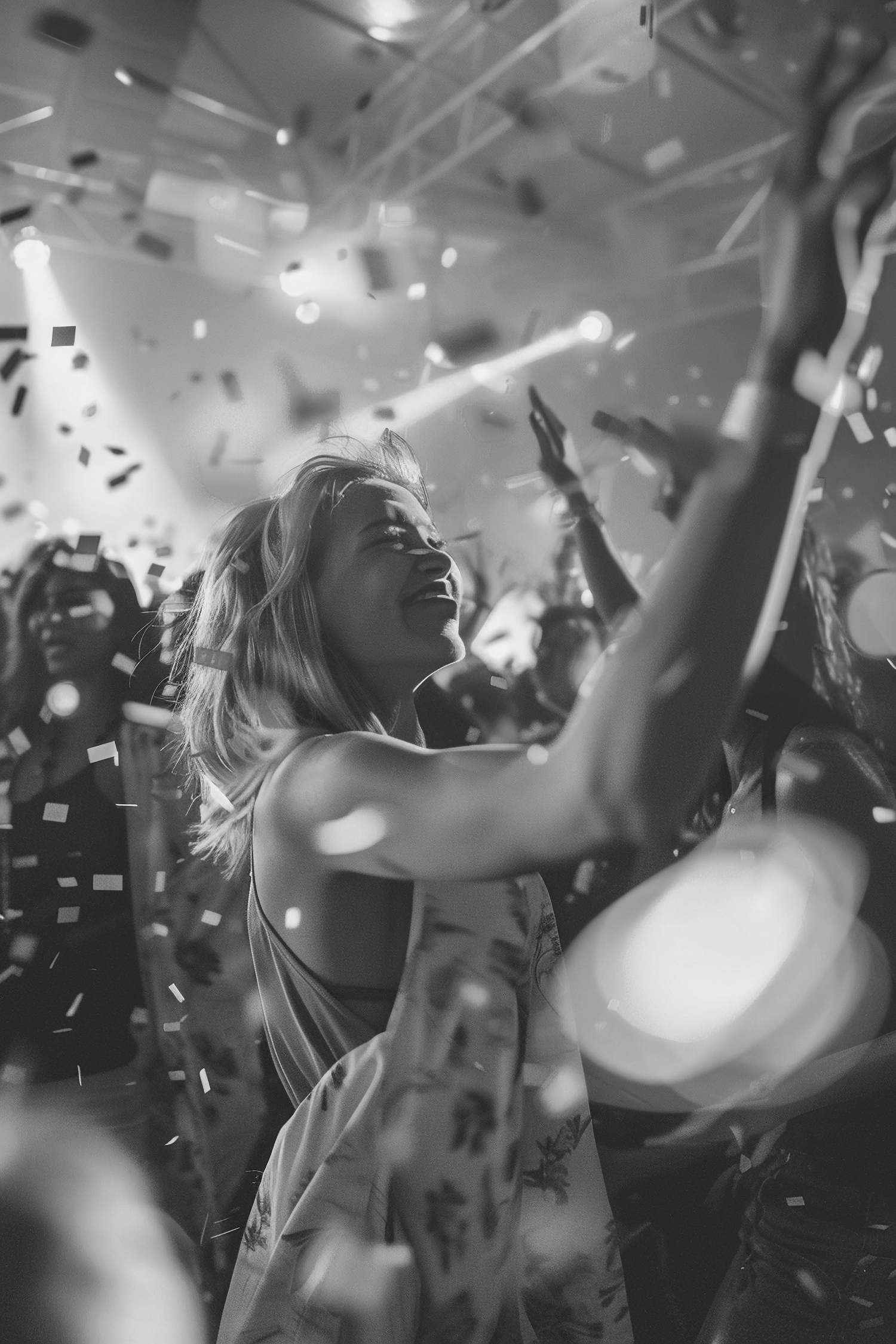 monochrome catalog Pulse